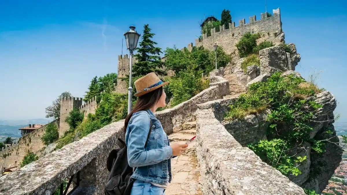 cash and atms in san marino