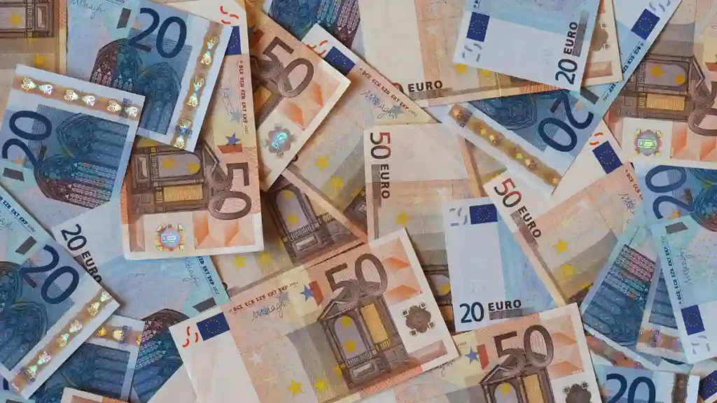 money and currency in Vatican-City
